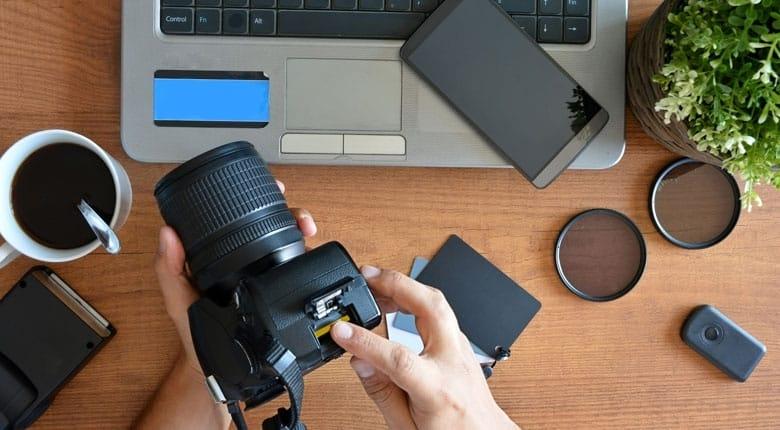 Vlog Nedir, Nasıl Çekilir, Hangi Kamera Kullanılır? kapak görseli